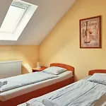 Guest house Fox 2*