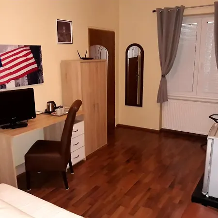 Fox 2* Nemšová