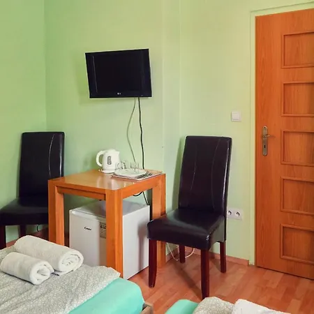 Fox Guest house Nemsova